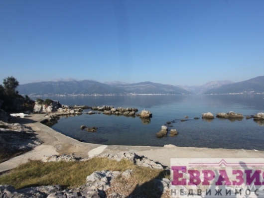 Участок с видом на море в Тивате - Черногория - Боко-Которский залив - Тиват, фото 1