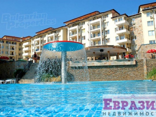 3- комнатная квартира с видом на бассейн - Болгария - Бургасская область - Солнечный берег, фото 1