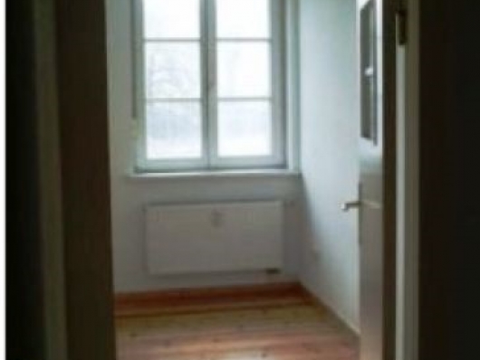 Компактная двухкомнатная квартира по низкой цене - Германия - Столица - Берлин, фото 1