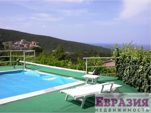 Трехэтажный дом в Луштице, Герцег Нови - Черногория - Херцег-Нови - Герцег Нови, фото 6