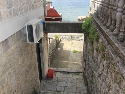 Дом на первой береговой линии в Которе - Черногория - Боко-Которский залив - Котор, фото 3