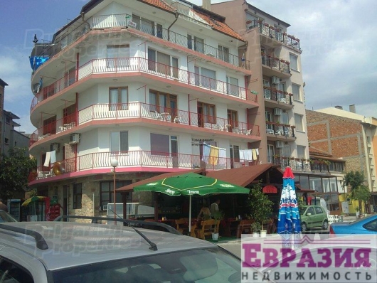 Меблированные 2- комнатные апартаменты в 10 м от пляжа - Болгария - Бургасская область - Поморие, фото 1