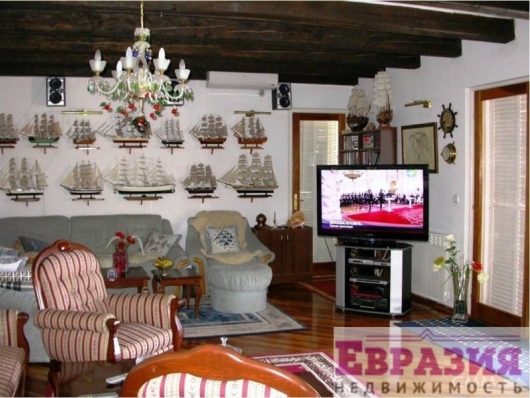 Трехэтажный дом в Луштице, Герцег Нови - Черногория - Херцег-Нови - Герцег Нови, фото 2