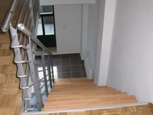 Двухуровневое коммерческое помещение с шикарной лестницей - Германия - Саксония - Лейпциг, фото 2