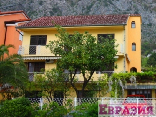 Четырехэтажный дом в Которе, Доброте - Черногория - Боко-Которский залив - Котор, фото 5