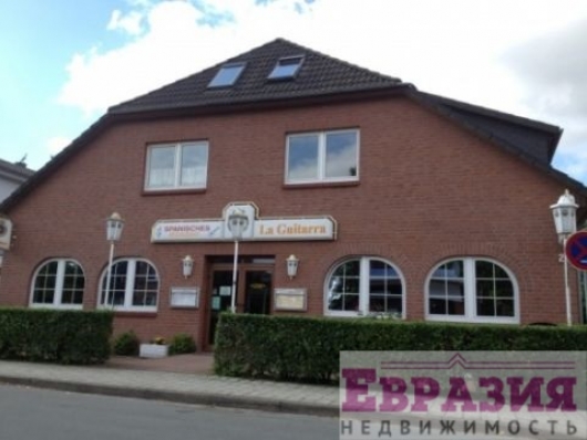 Здание с рестораном и квартирами в центре Адендорфа - Германия - Нижняя Саксония - Адендорф, фото 1