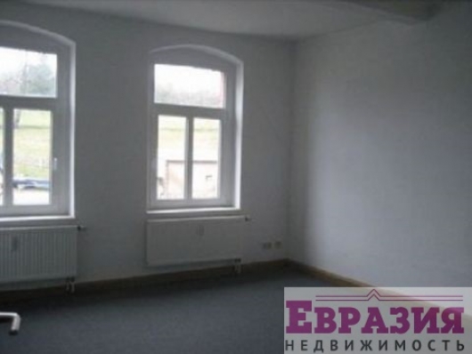 Трехкомнатная квартира в городе Райхенбах по очень выгодной цене - Германия - Саксония - Рейхенбах, фото 2