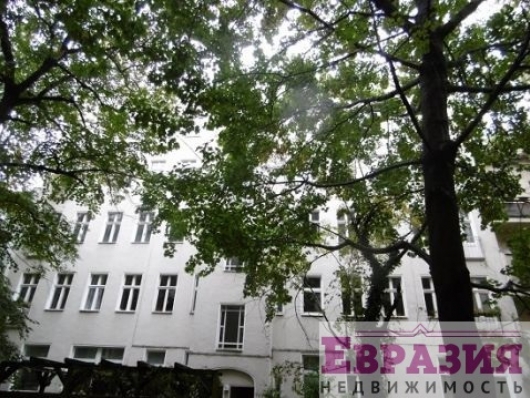 Большая двухкомнатная квартира в районе Шарлоттенбург с выгодным месторасположением - Германия - Столица - Берлин, фото 1