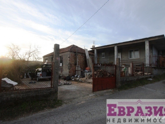 Два дома на большом участке в Тивате - Черногория - Боко-Которский залив - Тиват, фото 4