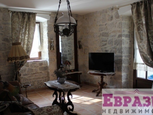 Малоквартирный каменный дом в Которе, Стрп - Черногория - Боко-Которский залив - Котор фото 14 Малоквартирный каменный дом в Которе, Стрп - Черногория - Боко-Которский залив - Котор, фото 14