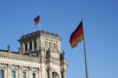 ОЭКР рекомендует Германии увеличить налог на недвижимость