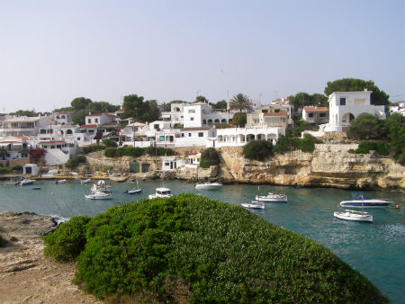 Недвижимость Кипра и Испании продолжит дешеветь в 2012 году